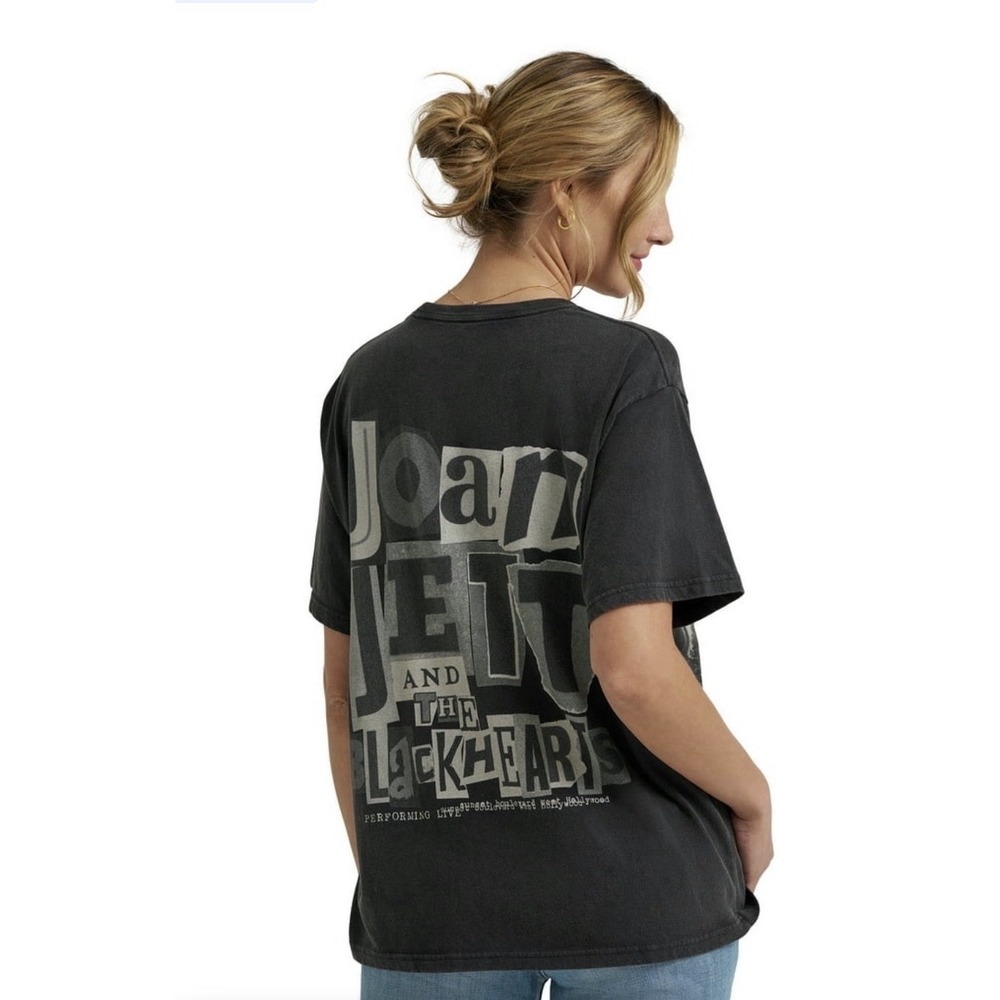 Lee Women's Joan Jett Graphic Tee Size Small . New with Tags - Picture 4 of 5